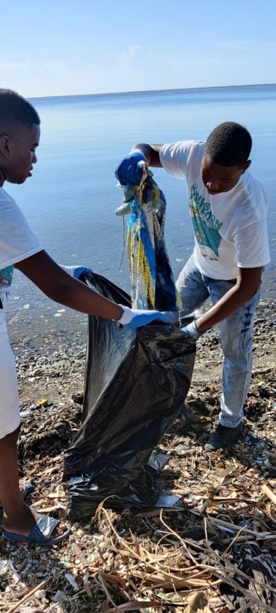 Ywca Unesco Clubs Join In The Coastal Cleanup 17 September Jamaica National Commission For Unesco